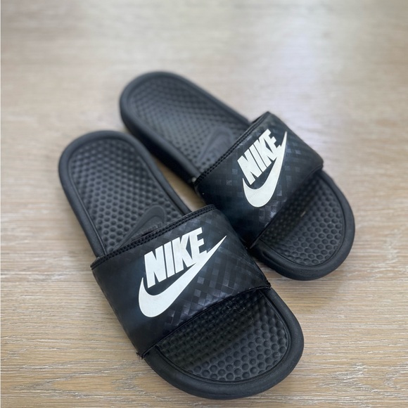 Nike Other - Nike Black and White Slide Sandals